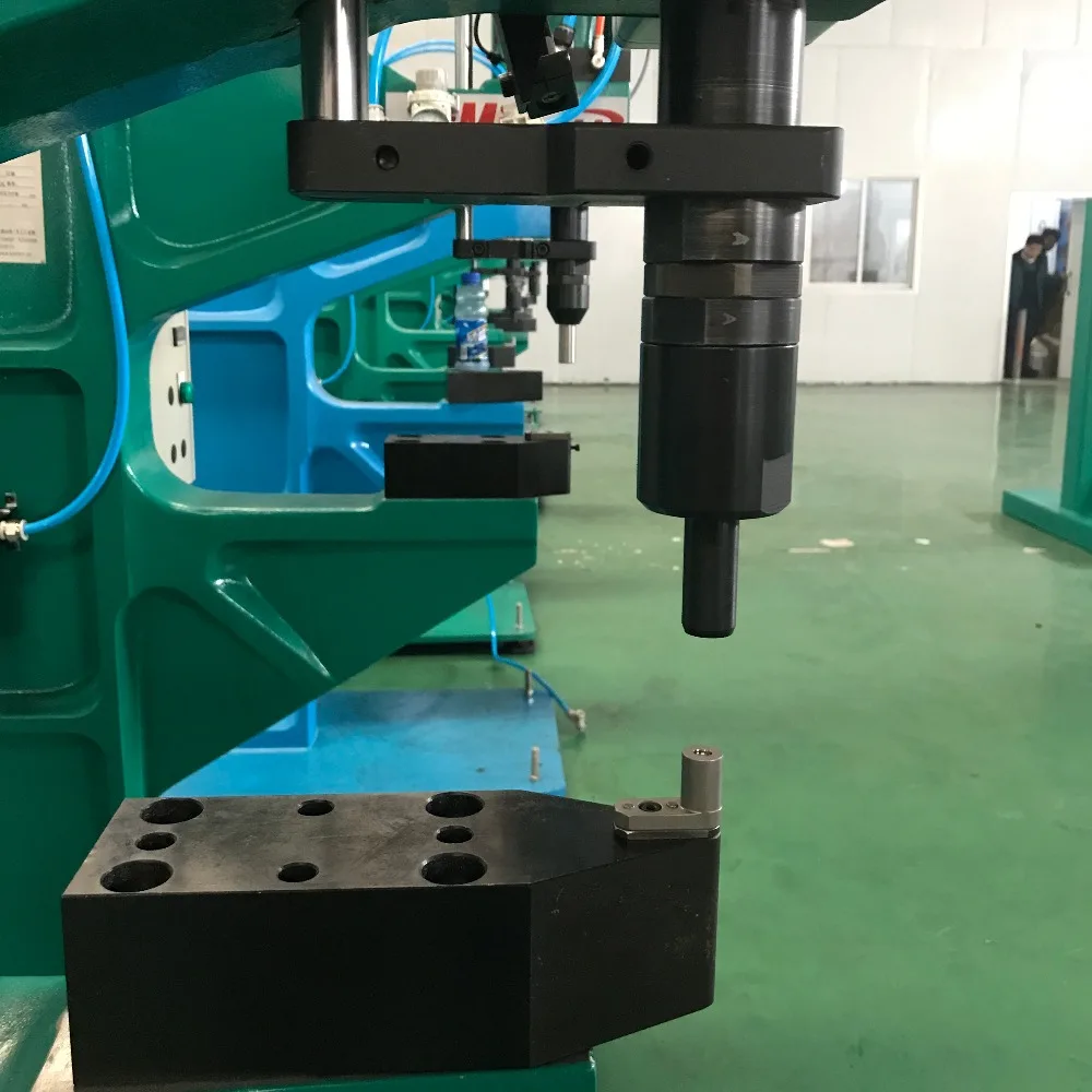 آلة ضغط التثبيت ذات شفة هيدروليكية تعمل بالهواء المضغوط بإطار C #5