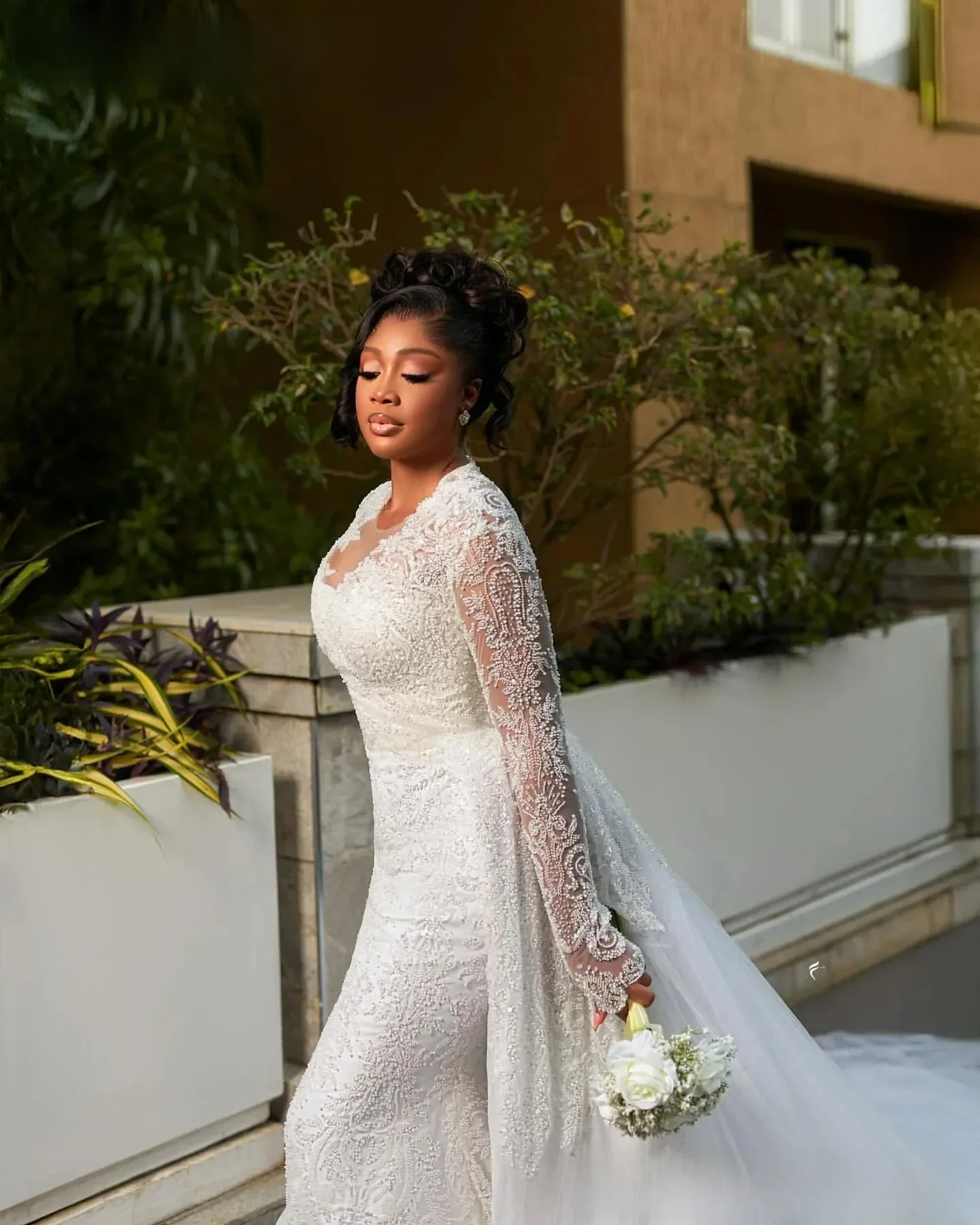 Customized Sheer Neck Shinny Beads Applique Wedding Dress with Removable Skirt  Robe De Mariée  Long  Sleeves  Bridal Gown