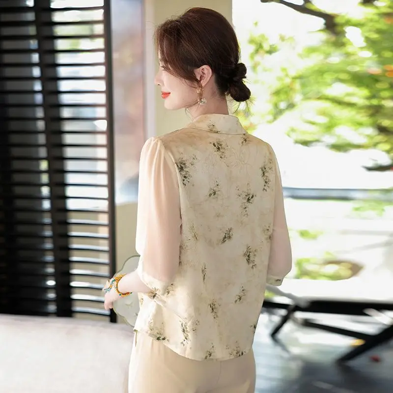 Nuova camicia estiva in stile cinese da donna nella moda estiva e top elegante e versatile
