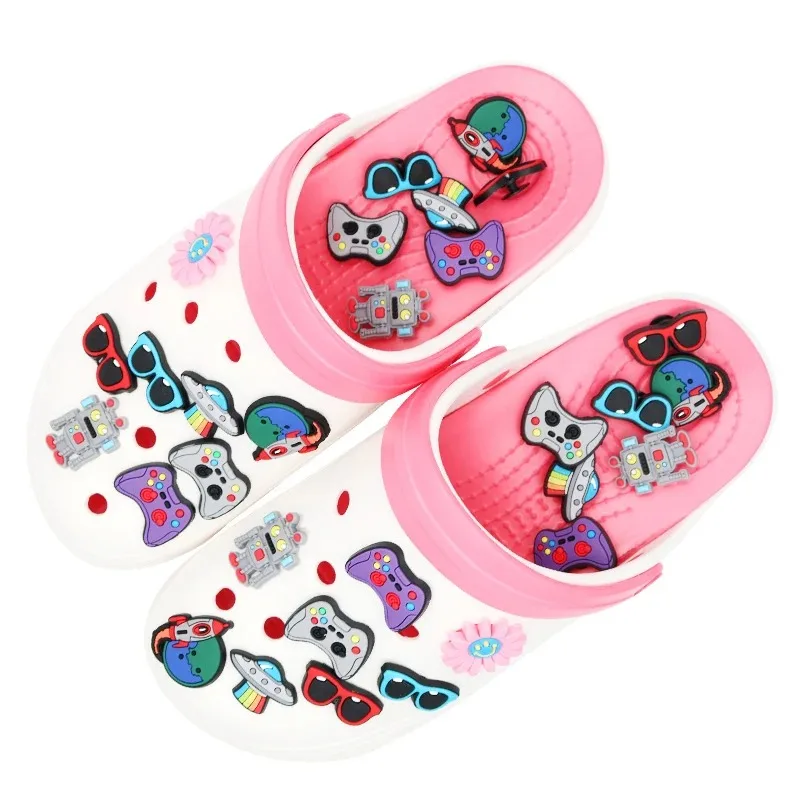 

Croc Shoe Charms Decorations Cartoon Robot Accessories 1 Piece UFO Ornament Glasses Pvc Pins New Year Holiday Party Gift