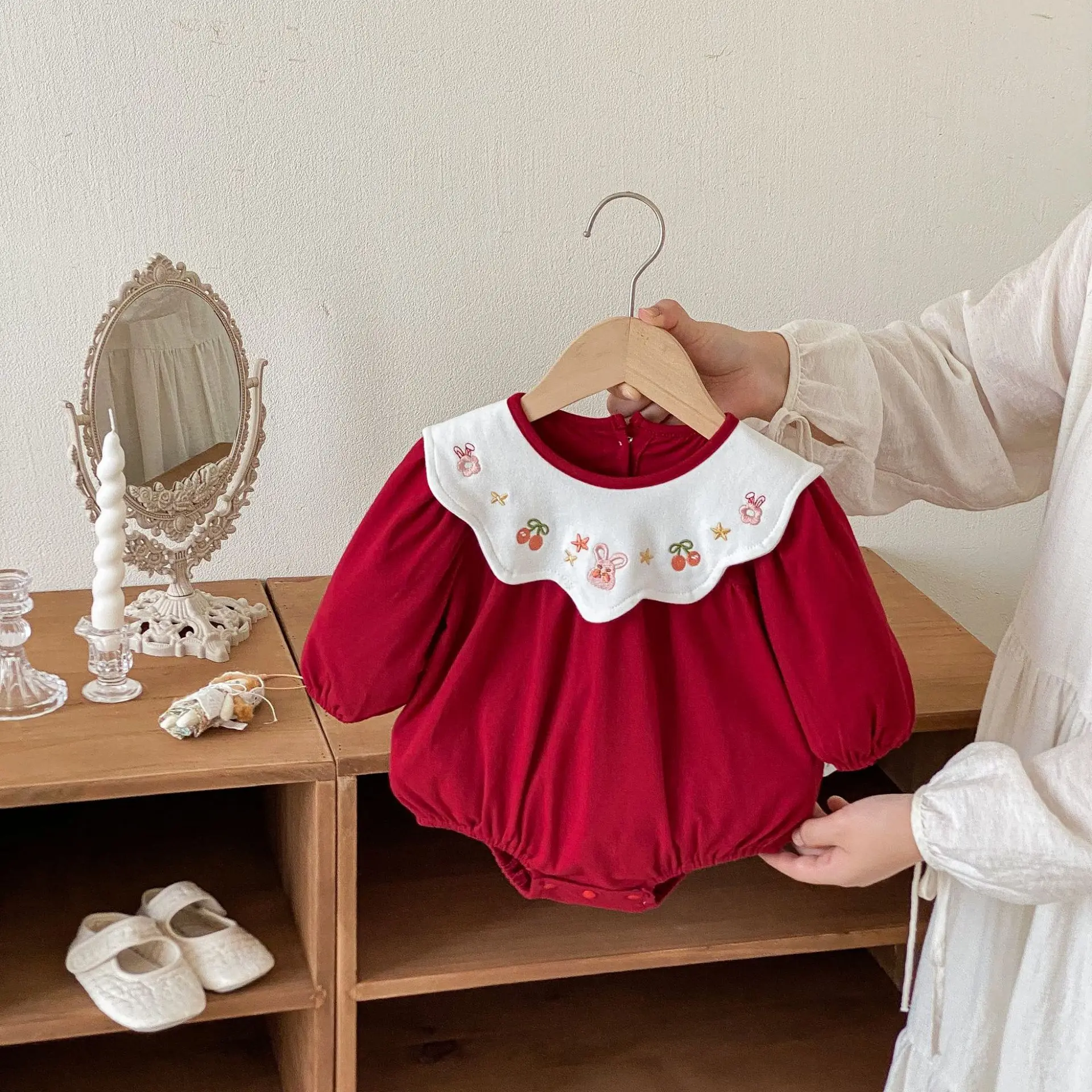 2026 Autumn Outfit Ins Baby Clothes Newborn Baby Jumpsuit Full Moon Hundred Days One Year Old  Romper Clothes Fart Clothes