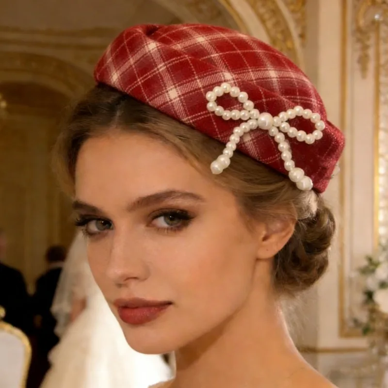 

Плюшевый берет-снежинка, красная шотландская шапка, головной убор, заколки для волос с имитацией жемчуга и бантом во французском стиле, женские аксессуары для вечеринок и свадеб