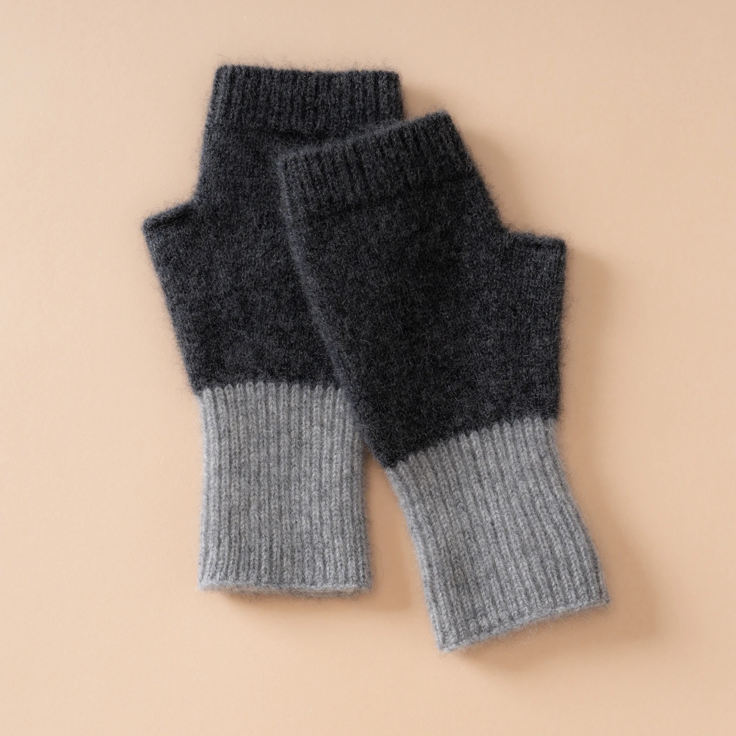 guanti-invernali-e-autunnali-da-donna-realizzati-in-100-cashmere-a-maglia-senza-dita-termici-a-meta-lunghezza-adatti-per-attivita-all’aperto-caldi-e-casual