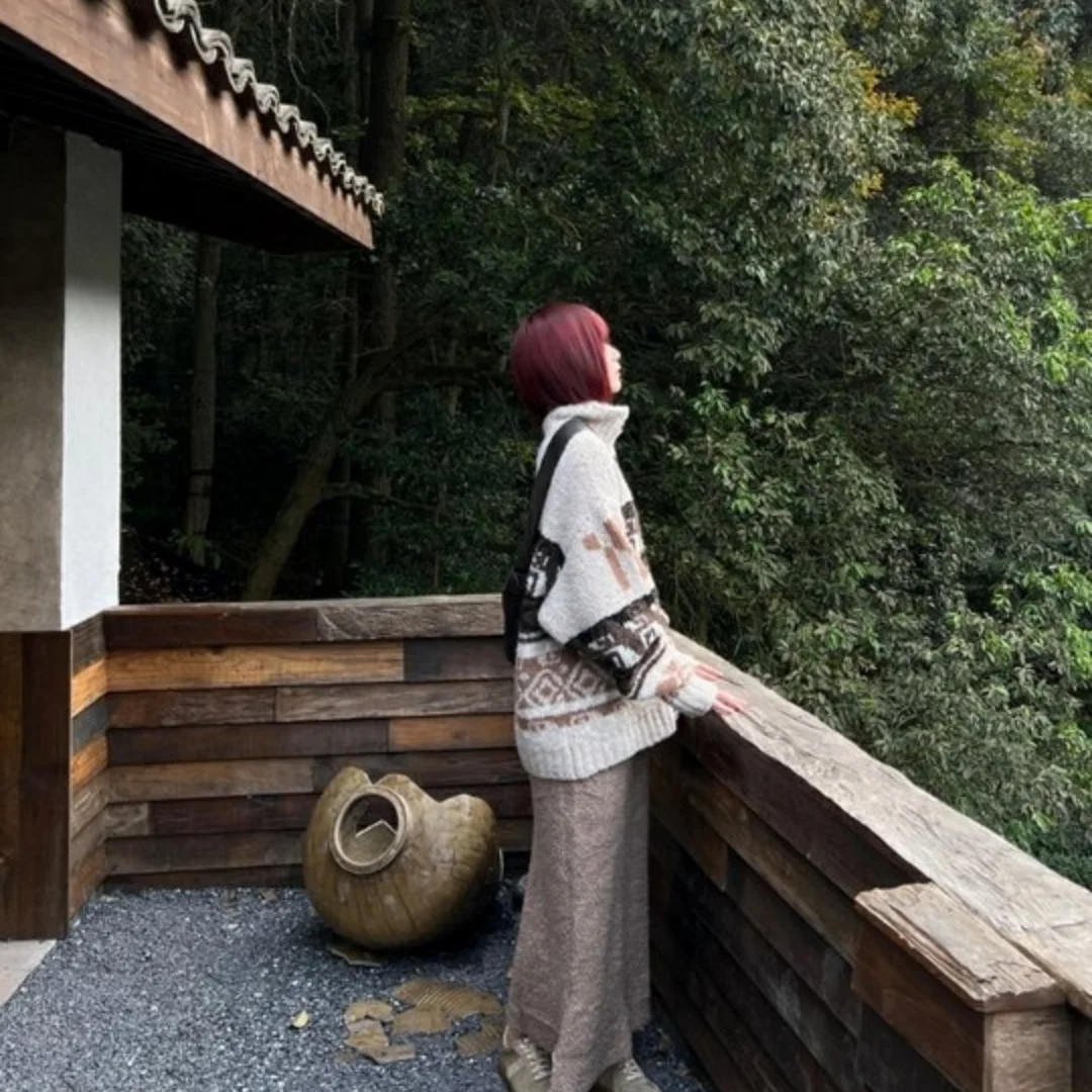 ヴィンテージフェアアイランドジャカードスタンドアップニットカーディガン女性の秋/冬ヨーロッパとアメリカのルーズ厚いトップ暖かいコート