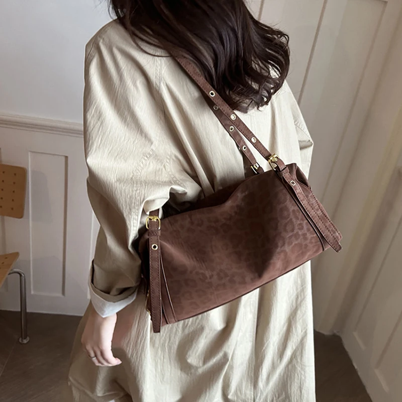 Leopard Print Suede Texture Women Shoulder Purse Minimal Frosted Zipper Closed Square Tote Bag Large Capacity Travel Storage Bag