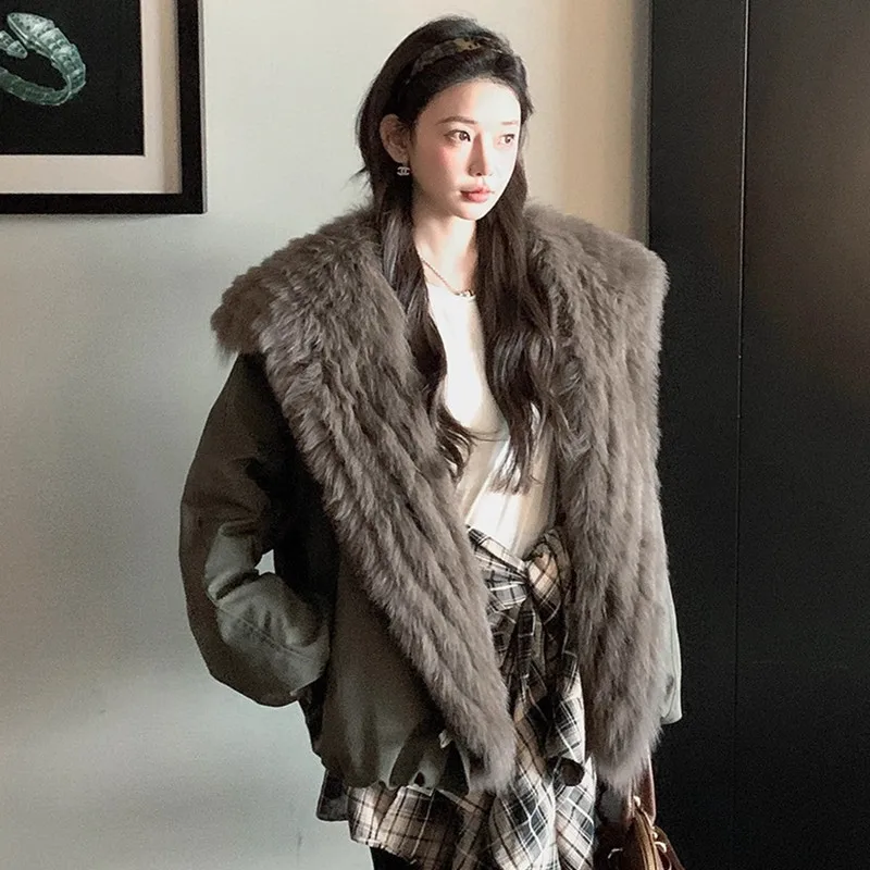 

Autumn and Winter Fashion Women's Down Jacket Loose Fox Fur Goose Down Jacket