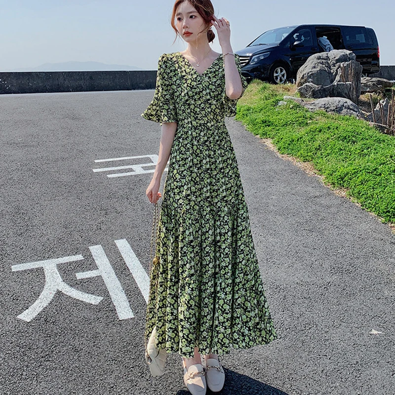 

French Floral Chiffon dress Women's 2024New Summer Dress Korea Tight Waist Slim Cake dresses lady Y2K Beach V-Neck Elegant dress