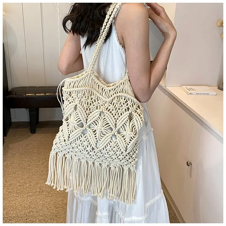 

2025 autumn new popular 196 large capacity travel shoulder bag beach bag leisure bohemian fringed bag