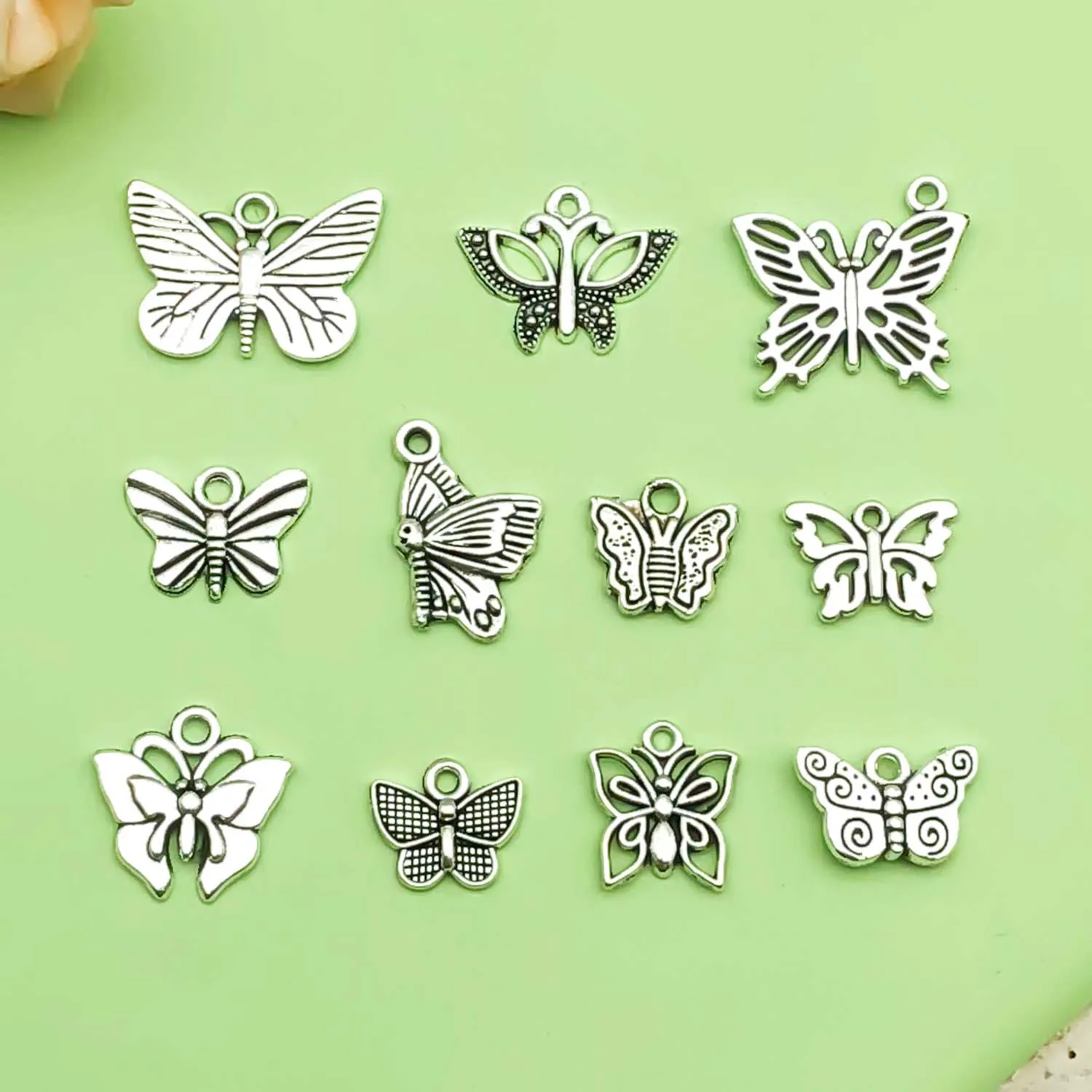 20/22pcs Retro Antique Silvery Butterfly Design Charms Alloy Metal Pendants For DIY Bracelet Necklace Jewelry Making Accessories