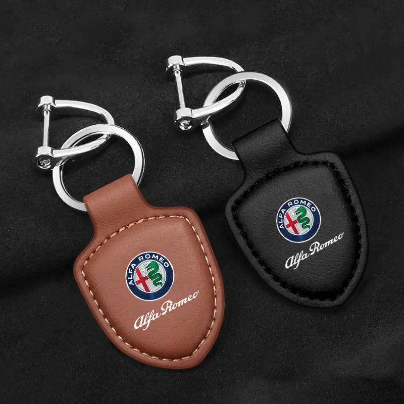 Alfa Romeo Lederen Sleutelhanger - Detail van het 3D embleem