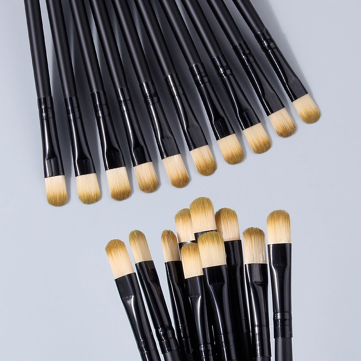 Hot Sale 10PCS Flat Eye Shadow Brushes, Black Handle Soft Bristle Eyeshadow Applicator Brushes for Beginner Eye Makeup - view 4