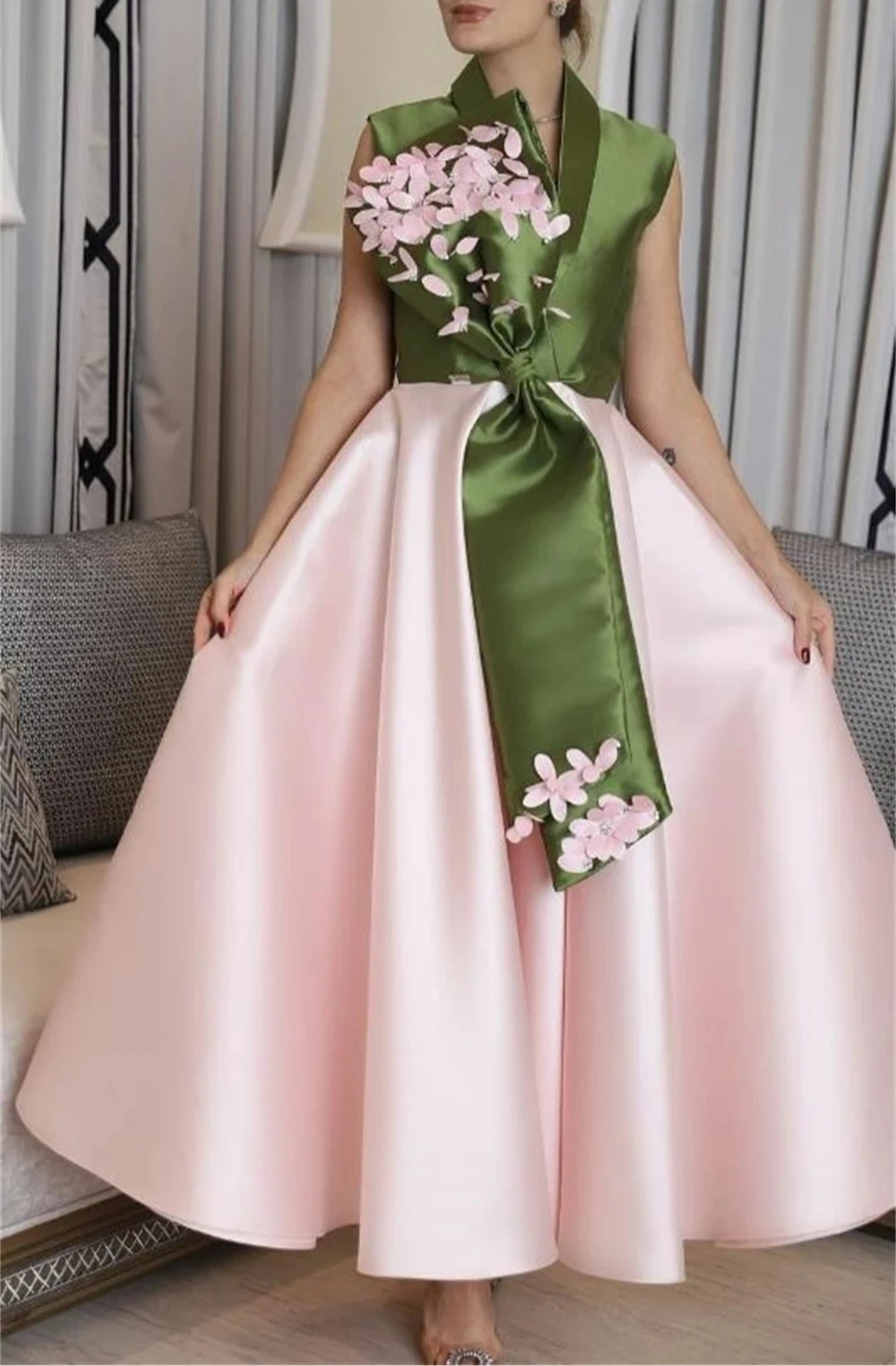 Jiayigong personalizzato squisito stile moderno con scollo a V abito da ballo fiori appliques abiti per occasioni su misura abbinamenti in stile cinese