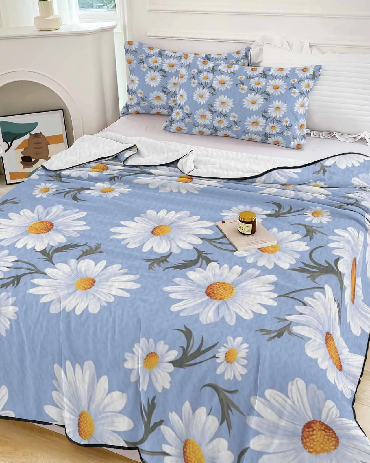 Hand-Painted Floral Chrysanthemum Minimalist Cooling Blankets Air Condition Comforter Lightweight Summer Quilt Thin Quilt