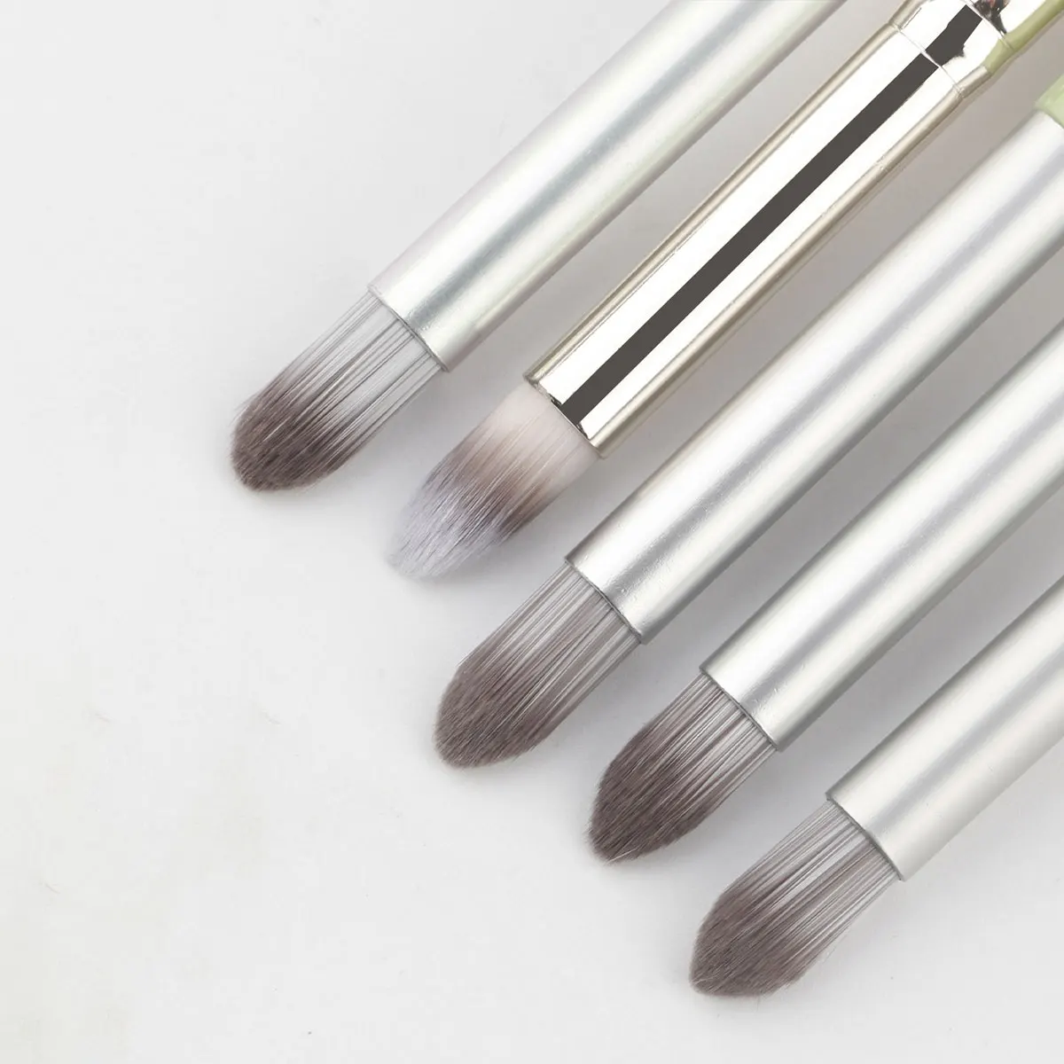 1pcs double head eye shadow brush makeup brush halo dye brush detail brush highlight brush soft fiber hair lying silkworm brush