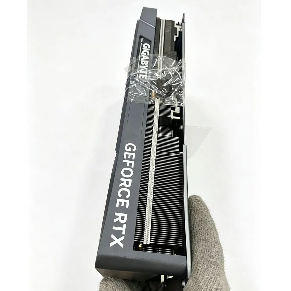 old Cooling Fan Graphics card cooling fan repair For Gigabyte GeForce RTX 4080 16GB EAGLE OC heat sink