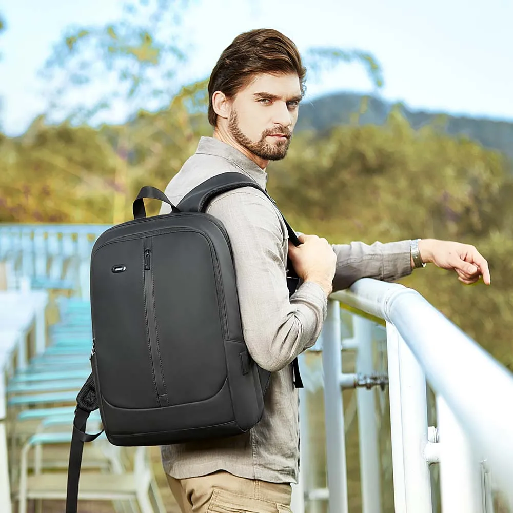 Heroic Knight Business Trip Backpack Men Waterproof 15.6\