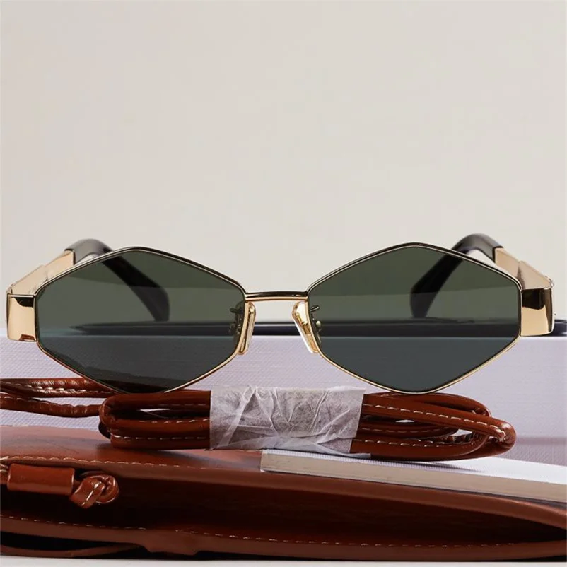 2024 New Fashion Women's Aesthetics Quadrilateral Metal Frame Sunglasses Brand Designer Futurist Summer Women's Sunglasses UV400