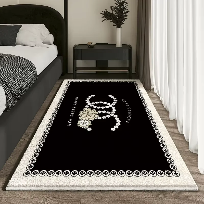 سجادة VIKAMA صغيرة على الطراز الفرنسي مع رمل رفيع للغاية لملمس فاخر وراقي في غرفة المعيشة.