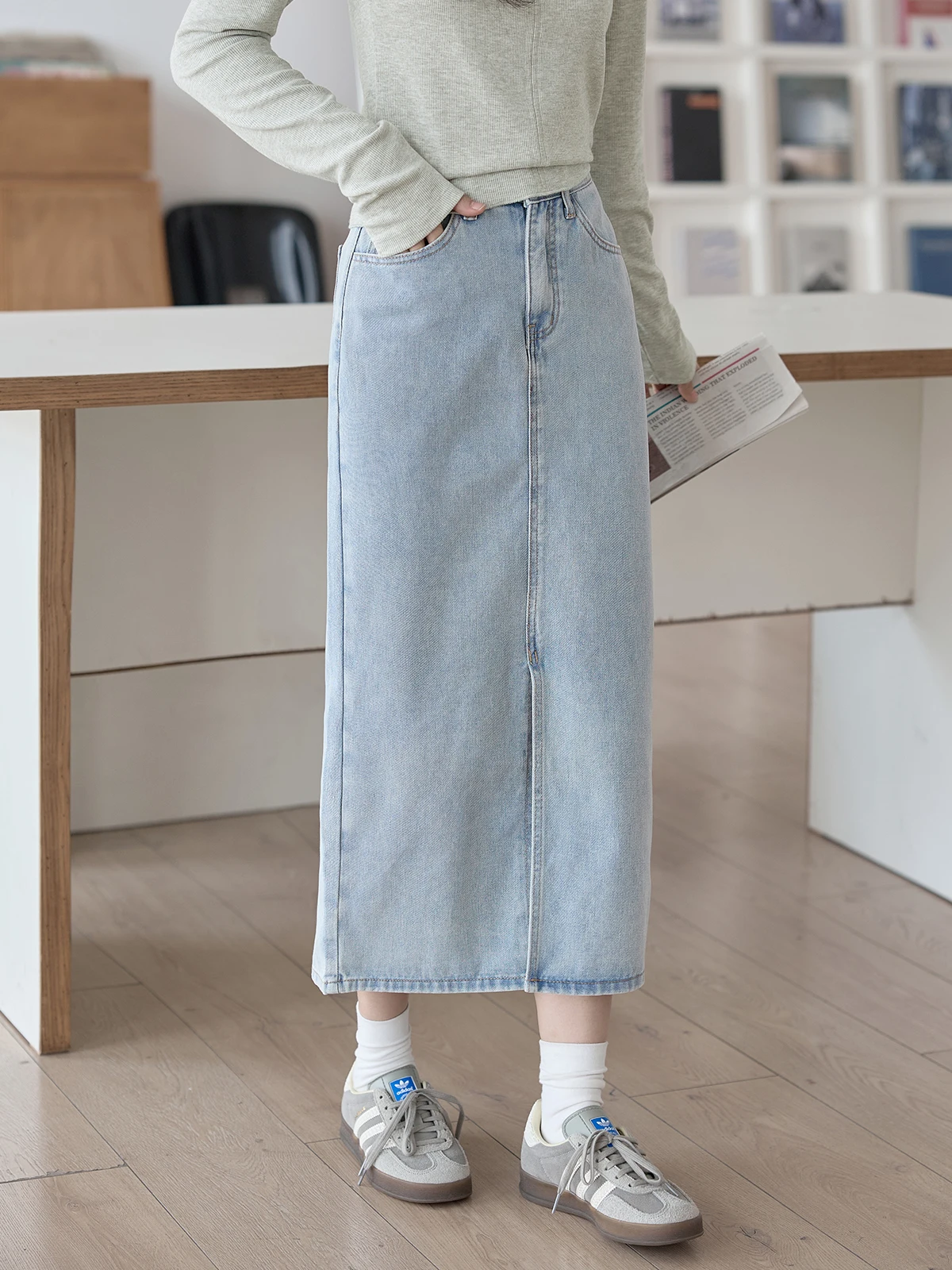 

Blue Denim Asymmetrical A-Line Skirt Women's Spring 2026 New High Waist Commuter Sle ket Detail Bodycon Skirt