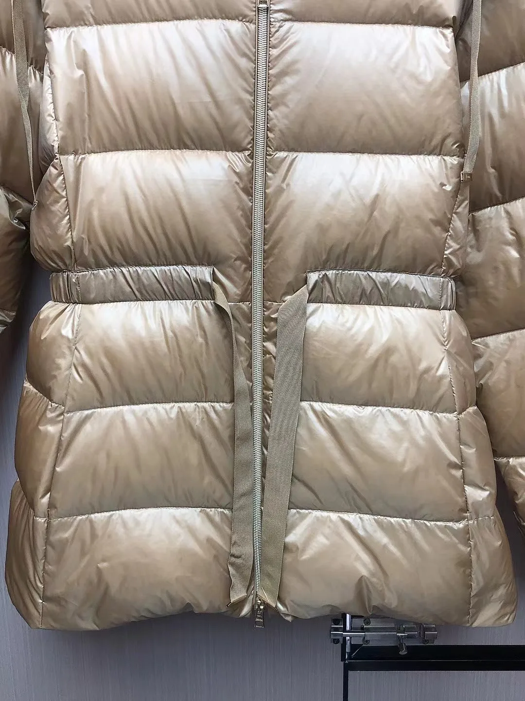 2025H نمط جديد سستة الياقة المدورة هوديي الرباط سترة أنيقة للتنقل سترة طويلة أسفل