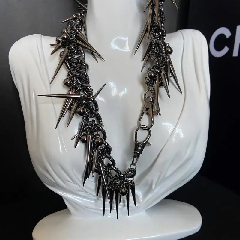 Unique Design Sweet Cool Spicy Girl Style Rivet Round Bead Tassel Necklace Waist Chain Women's Personality Niche Design Jewelry