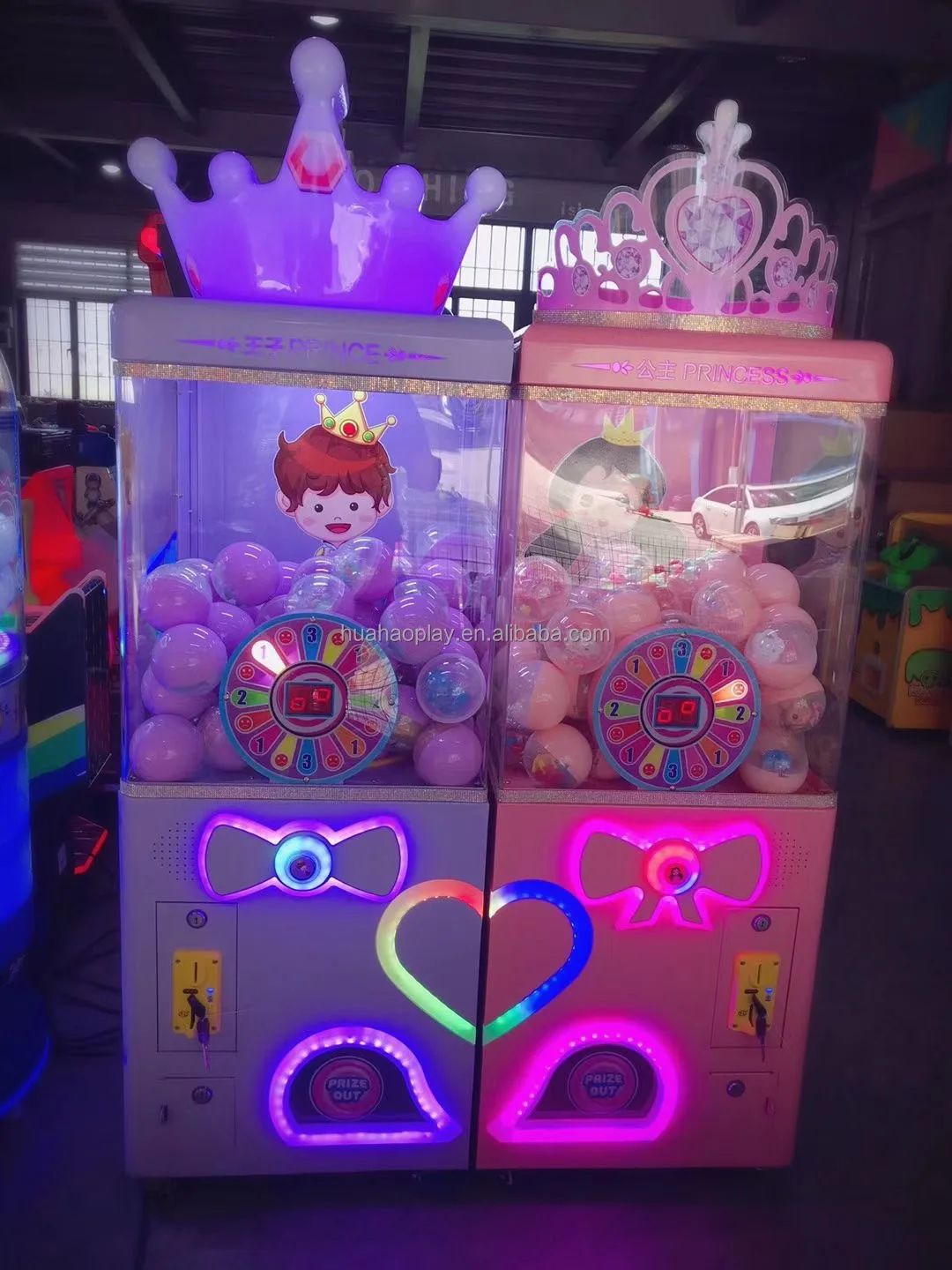 Coin Operated Claw Crane Machine prize gift game machine twisted egg vending machine