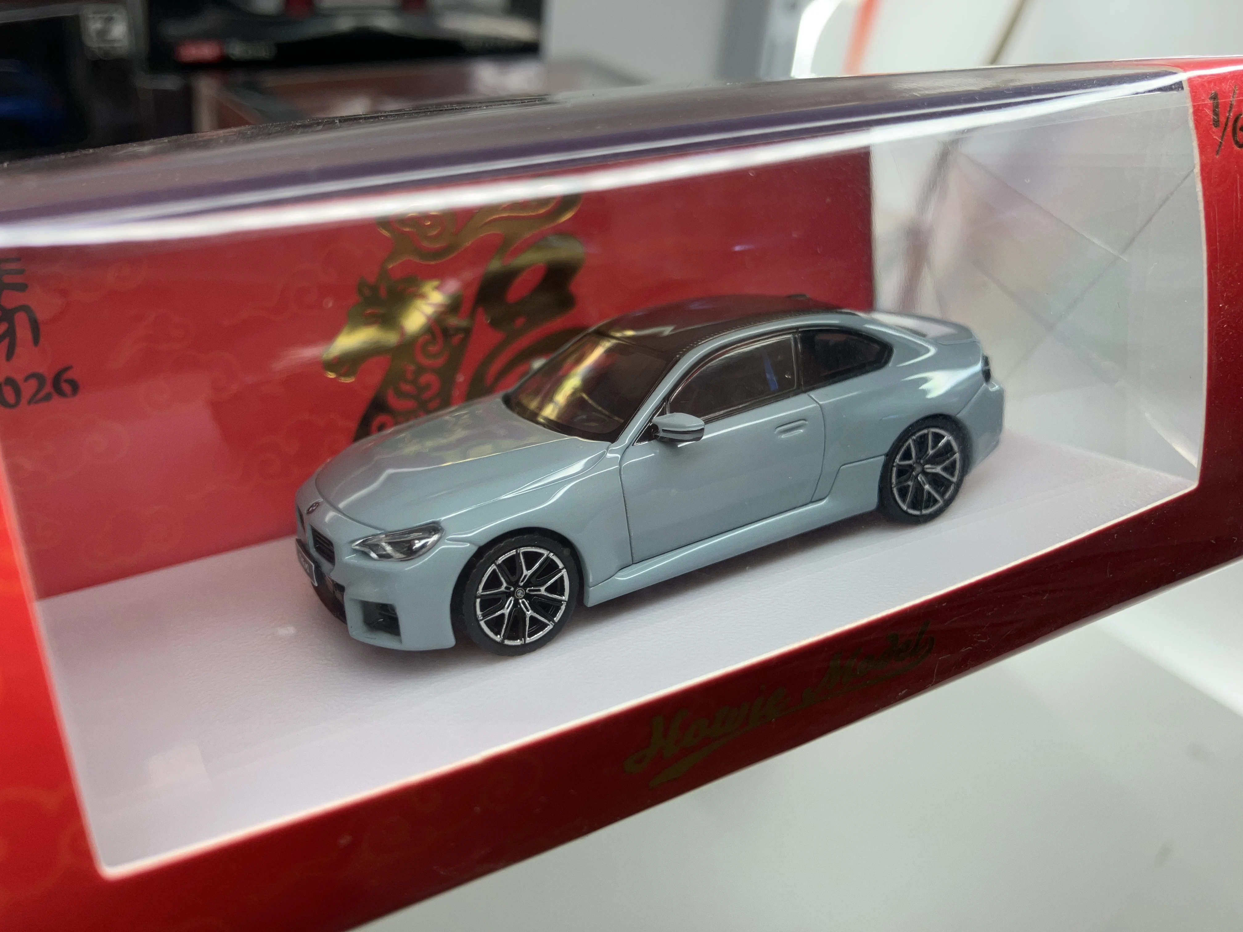 

Модель Howie 1/64, масштабная модель автомобиля M2 G87, серый цвет, литая под давлением, коллекционная, лимитированная серия, из сплава, подарок