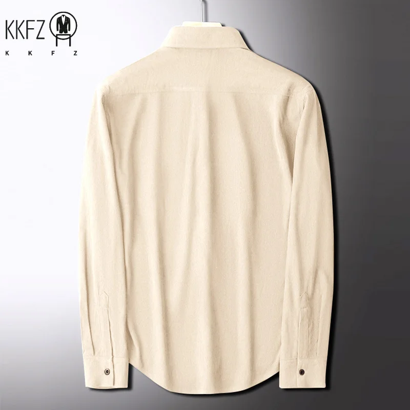 قميص سروال قصير للرجال بأكمام طويلة للخريف والشتاء بلون سادة مريح كاجوال متعدد الاستخدامات