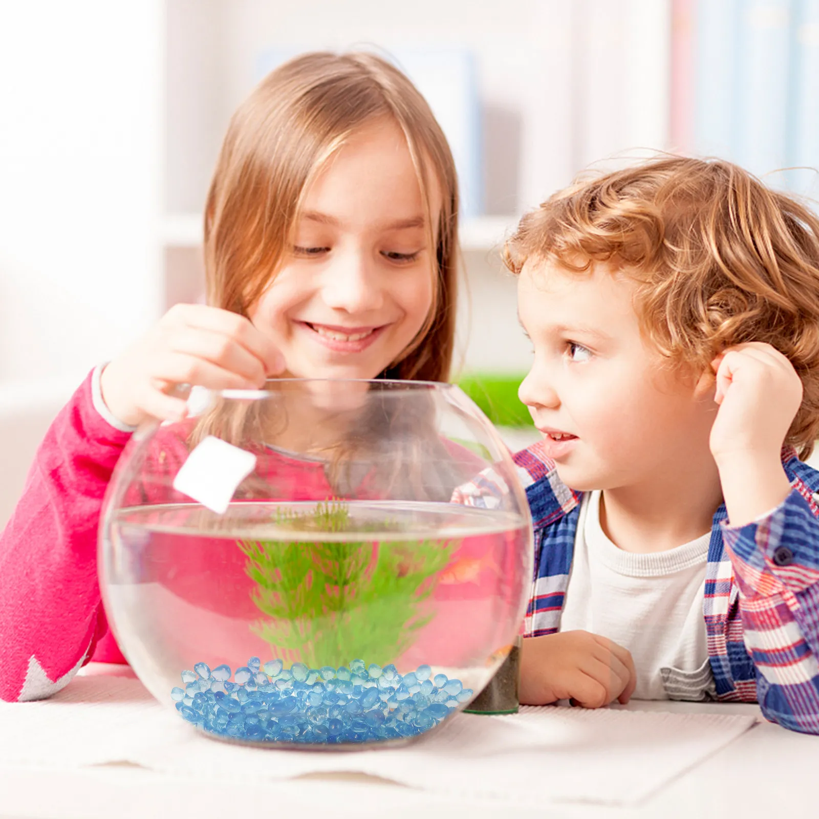 

Набор из 1 упаковки: Стеклянные бусины для аквариума, гладкие, легкие наполнители для аквариумов, ваз и горшечных растений, синие декоративные камни