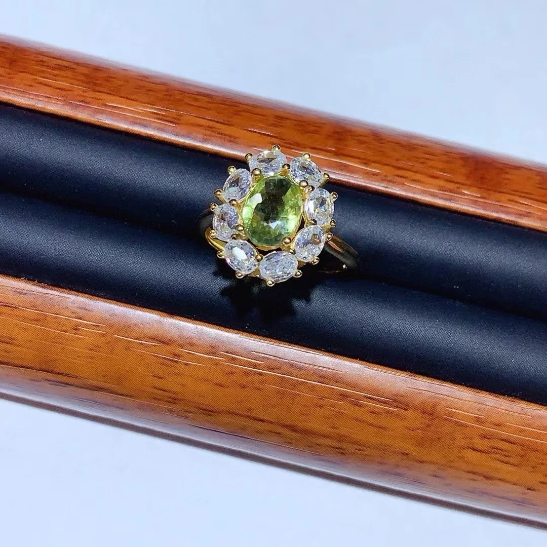 KJJEAXCMY French Design Retro Palace Gorgeous Exquisite Inlaid Natural Olive Green Sapphire Women's Ring