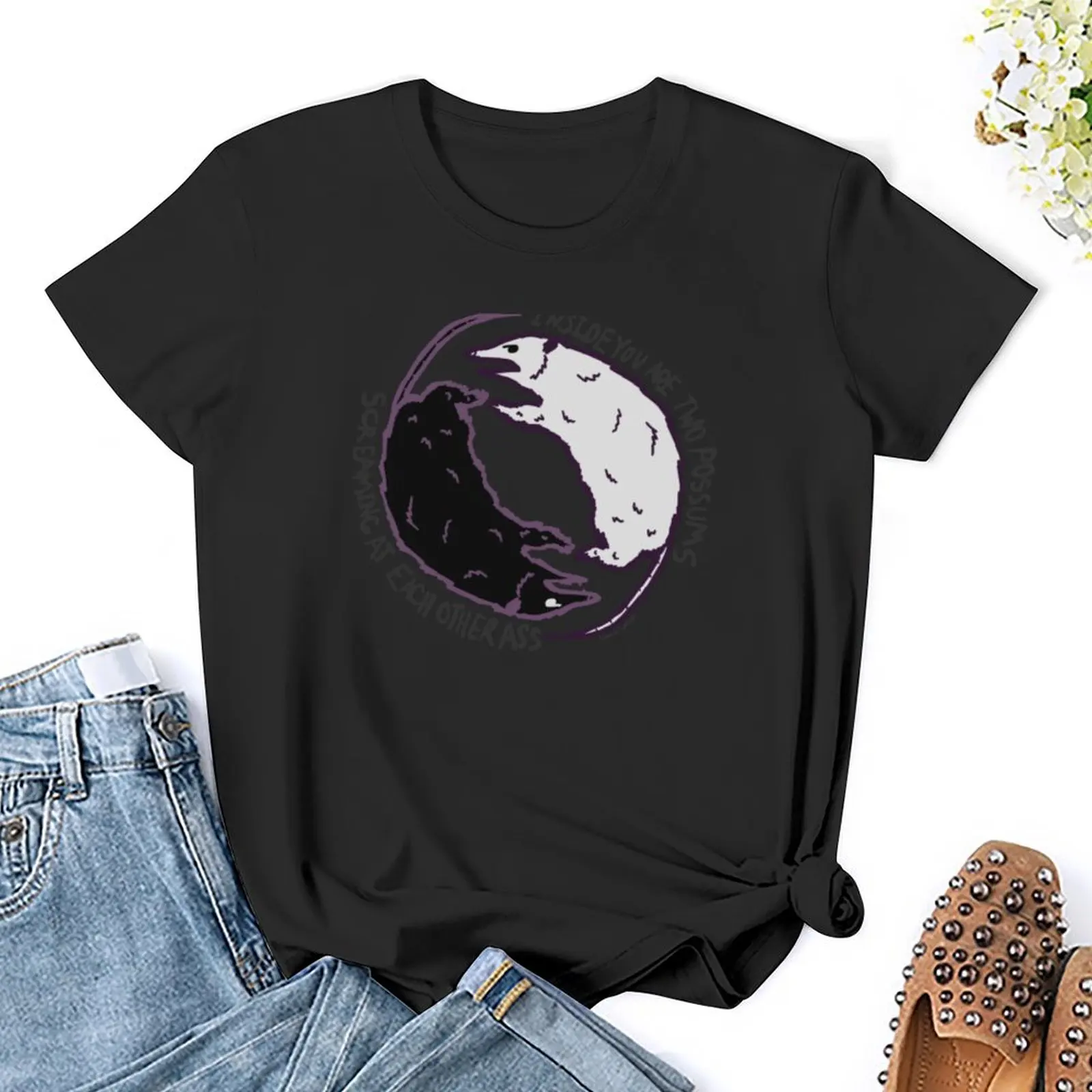 Camisetas gráficas simples Ying Yang Possum para mulheres, camisetas suar pretas