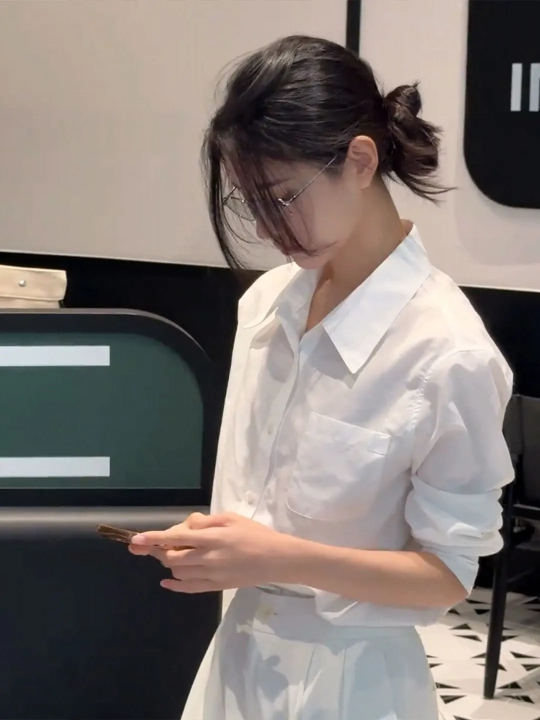 

White Long Sleeve Shirt Women's Outerwear Early Autumn New Style Commute Formal Outfit Casual Chic French Style Loose Fit Shirt