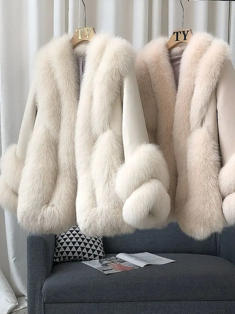 Whole Skin Fox Fur Grass Women's Mid length 2023 New Fur Integrated Sheep Skin White Duck Down Down Coat Winter