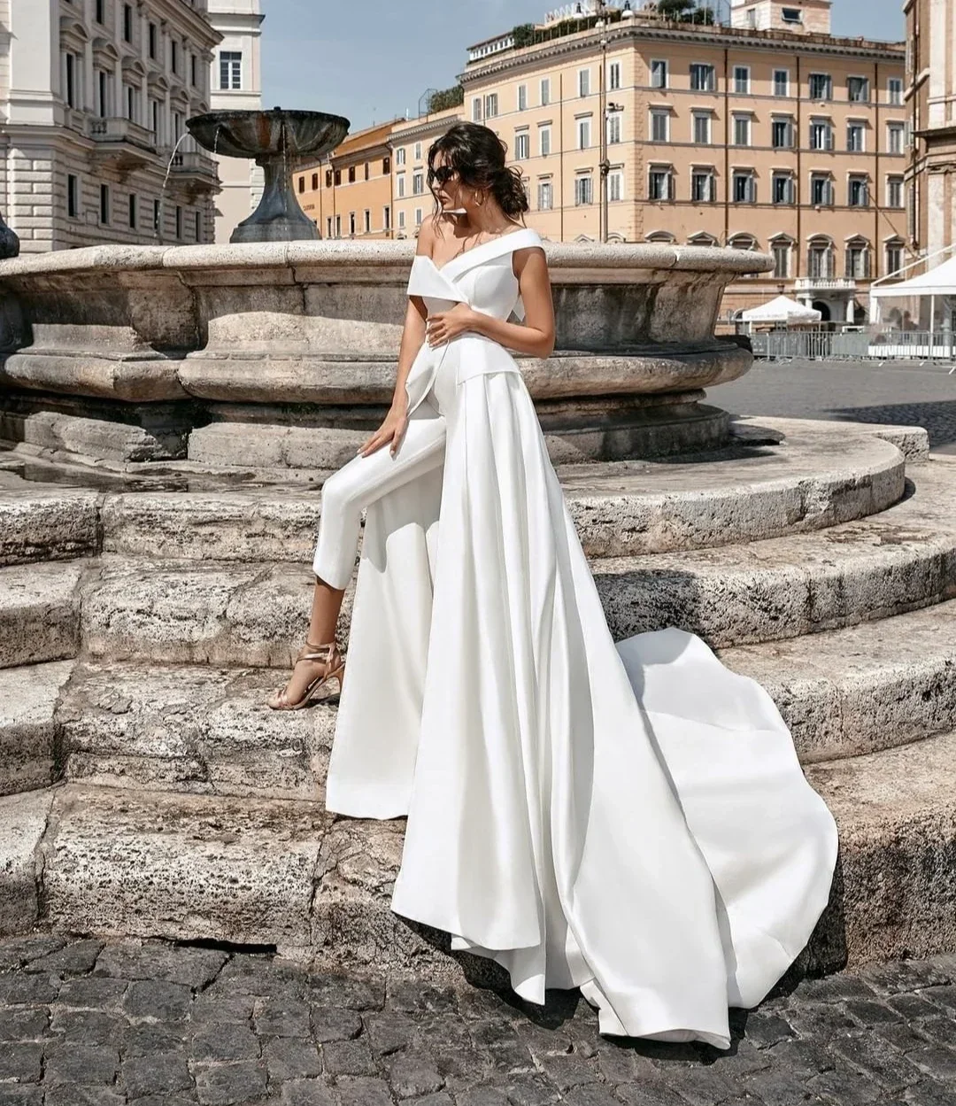 Customized Elegant Off The Shoulder Long White Bridal Gowns Jumpsuit Wedding Dresses with Detachable Train Pant Robes De Mariée