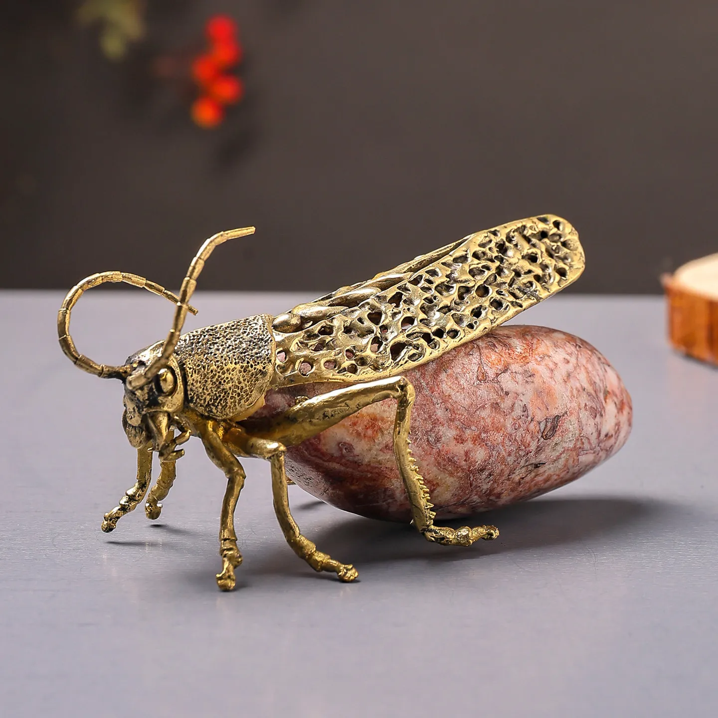 Grasshopper Sculpture Creative Insect Handicrafts Metal Insects Marble Statue Grasshopper Cricket Metal Figurine Home Decoration