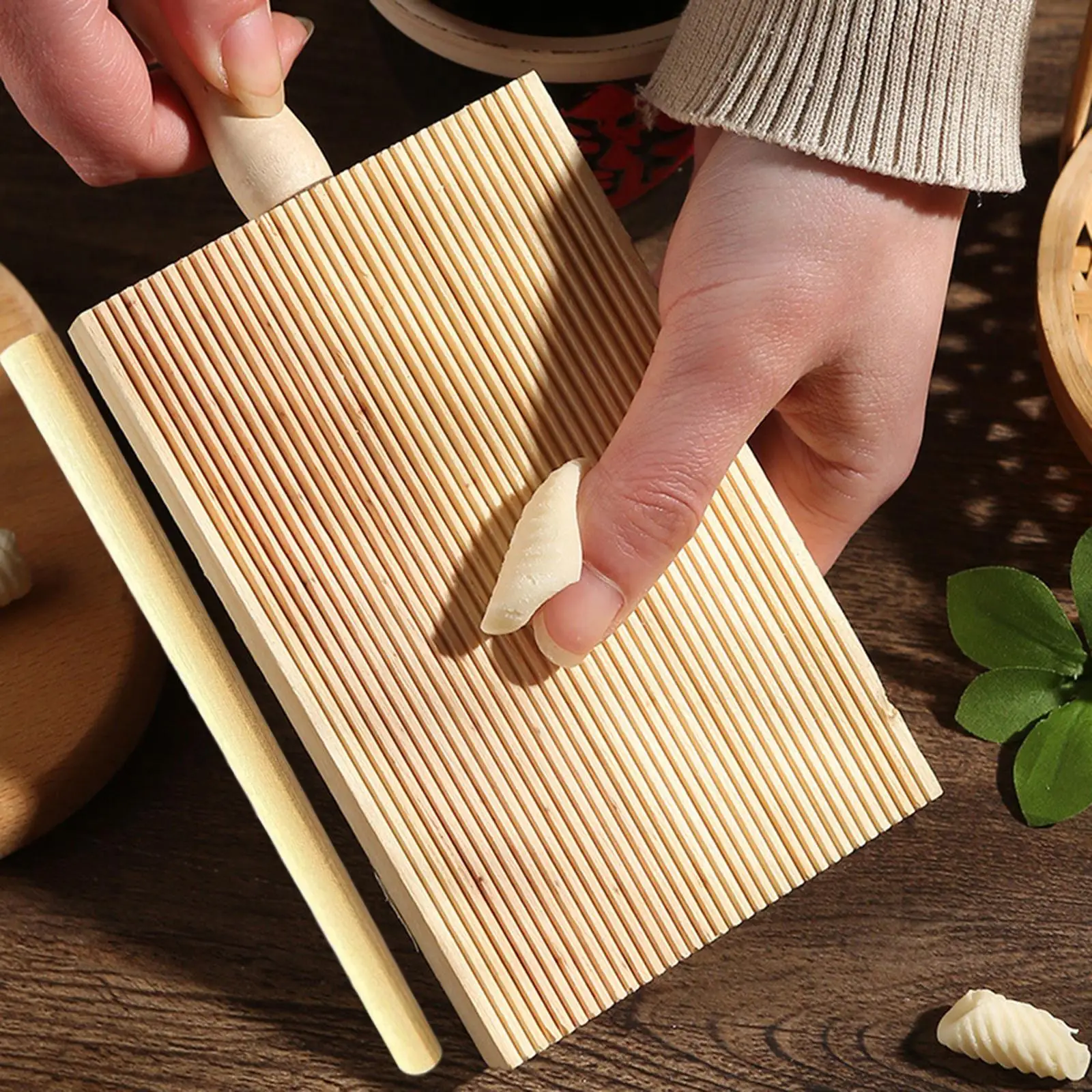 Gnocchi Board Easily Form Wood with Pasta Roller Deep Grooves Convenient Butter Maker for Home Restaurant Kitchen Gadgets