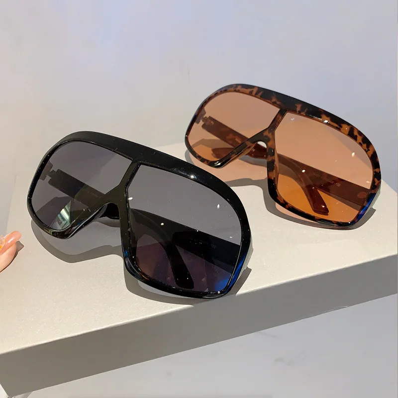 Brand Designer Punk Oversized Y2K Sunglasses Women For Men Trendy Sun Glasses Fashion Vintage Luxury Big Frame Ladies Shades