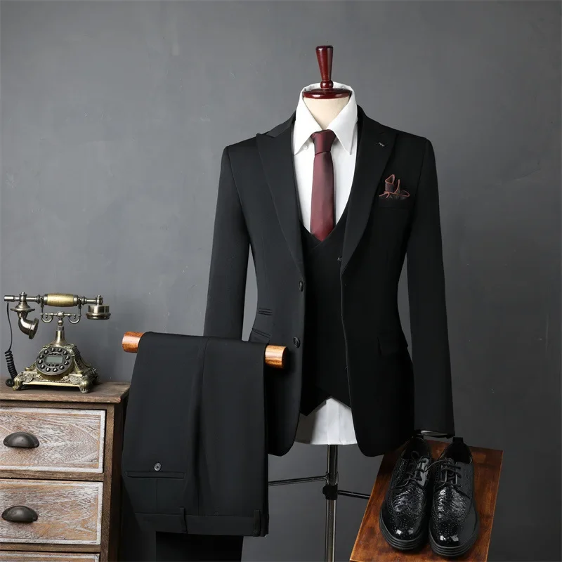 (53) Customized New Men's Wedding Suits and Formal Wear