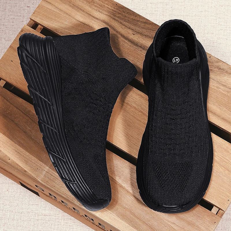 Men Running Walking Sock Shoes Fashion Casual Sneakers Breathable Thick Sole Sport shoes Lightweight Men Sneakers Casual Shoes