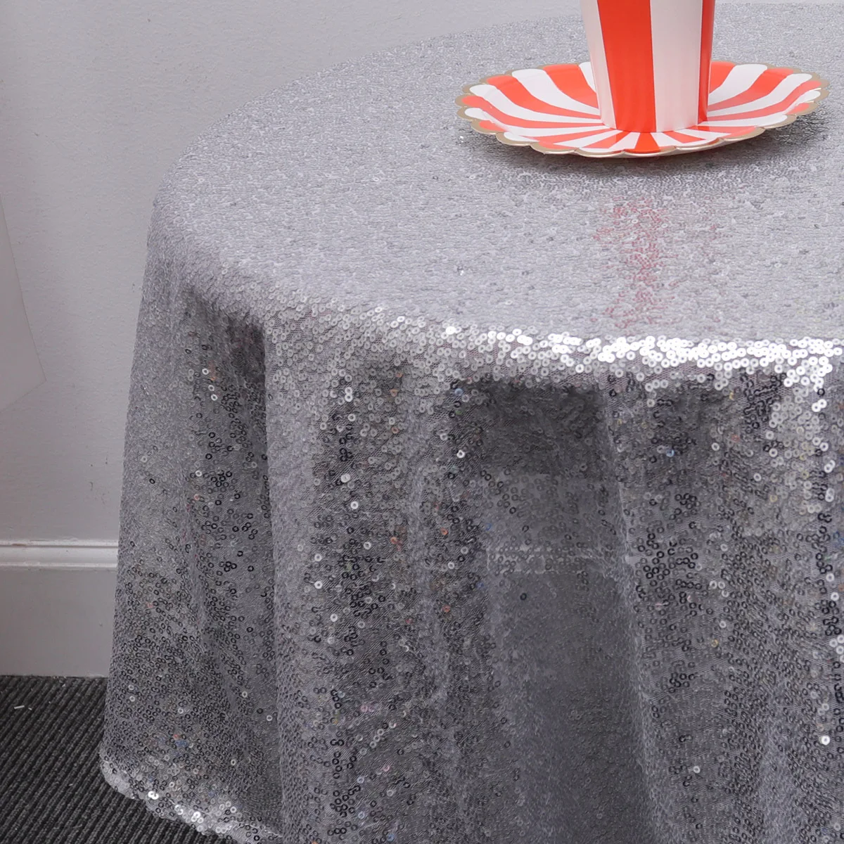 

Silver Sequin Round Tablecloth Shiny Waterproof Cover For Wedding Party Banquet Sparkle Dining Table Runner Premium