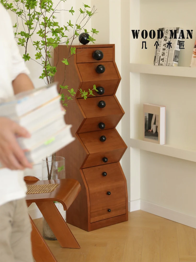 Cajonera Irregular de madera maciza de segunda mano