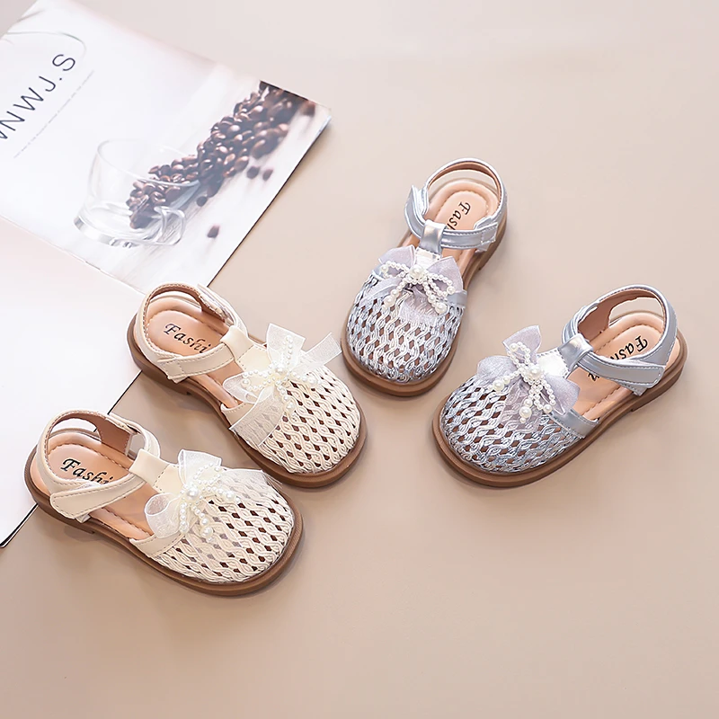 

Girls Beach Shoes T-strap Lace Bows Children Princess Shoes Sweet Beadings Non-slip 2025 Summer New Kids Sandals Weave Elegant