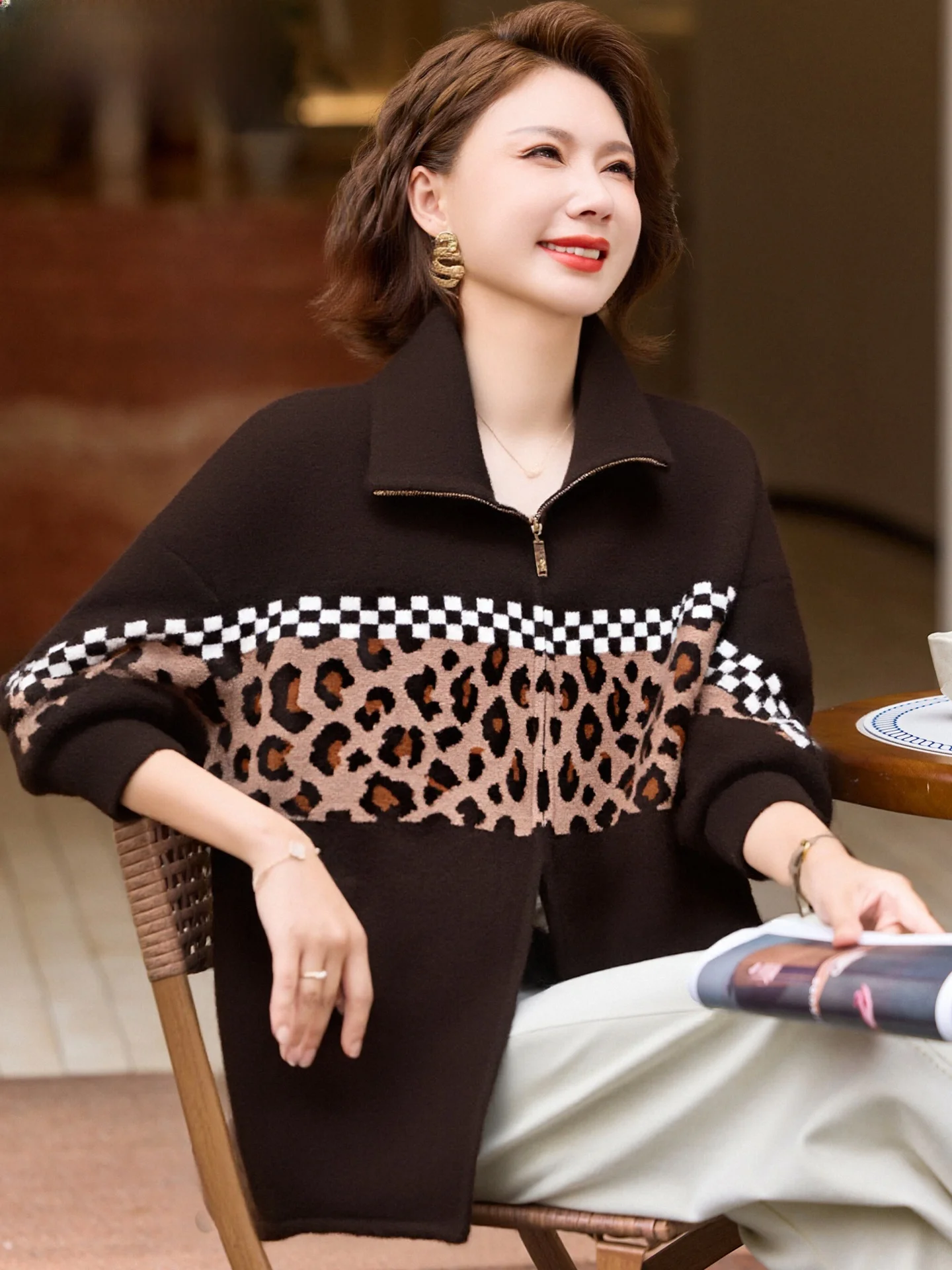 

Sli Knitted Woolen Coat for Middle-Aged Women Autumn Winter Jaet Large Size Cardigan Faionable And Warm Ladies Outerwear
