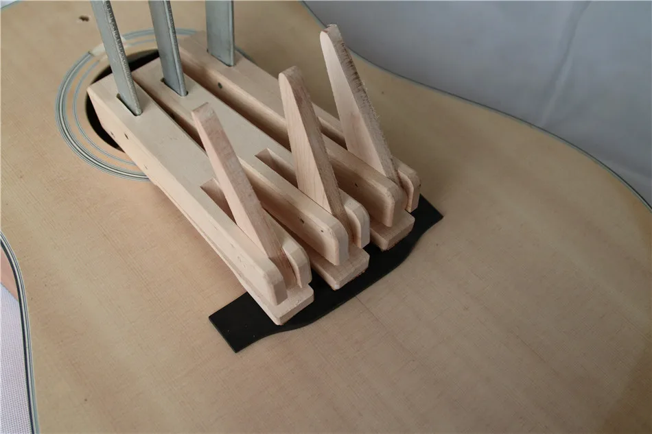 HUATOOL Hartes Ahornholz Eisen Deep Throat Klemme für Gitarre Cello Violine Brücke F-Form Holzbefestigung Holzarbeiten – Detail 6
