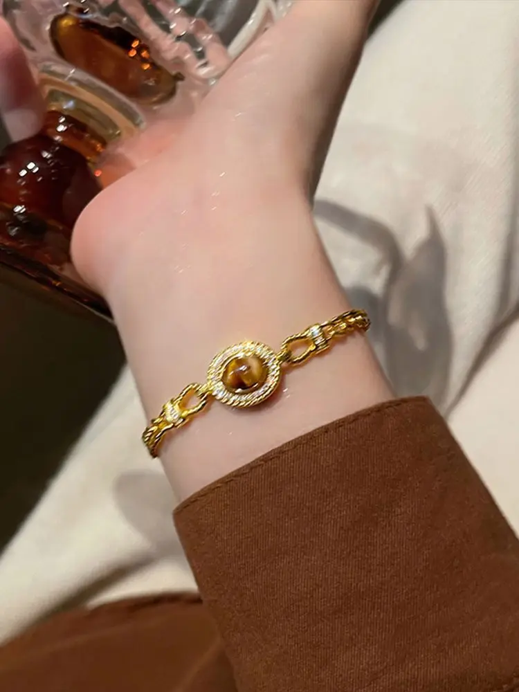 Maillard Tiger Eye Bracelet Women's Autumn And Winter New Light Niche Design Luck Hand String Retro High-End Fine Jewelry