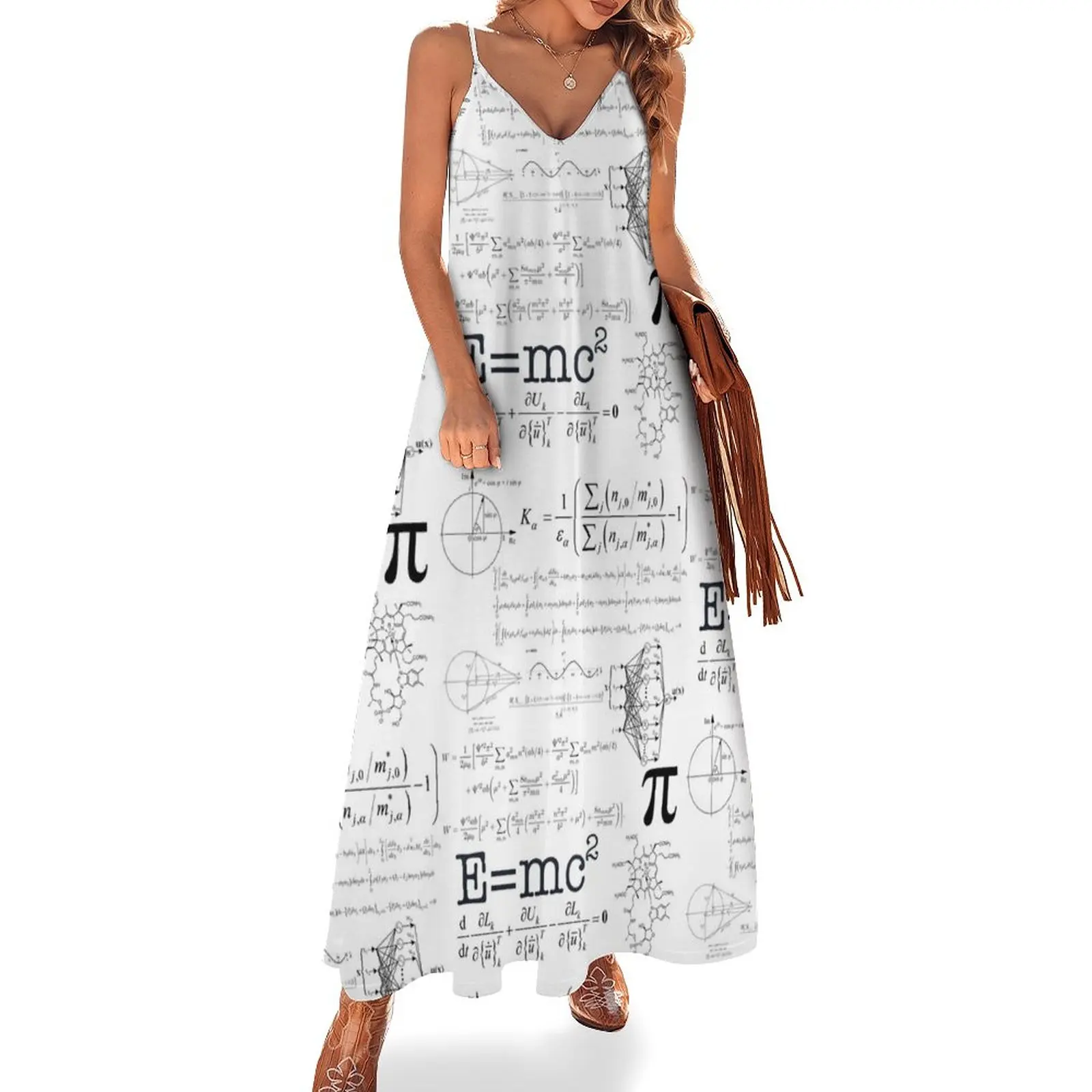 

Платье женское летнее без рукавов