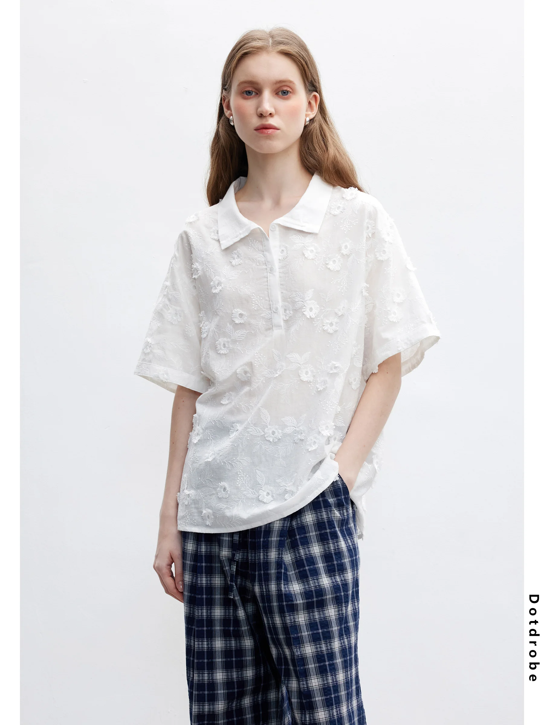 

Летняя тонкая женская футболка DotDrobe из чистого хлопка с коротким рукавом, свободного кроя, с вышивкой в виде цветов, повседневная, дышащая, приятная к коже.