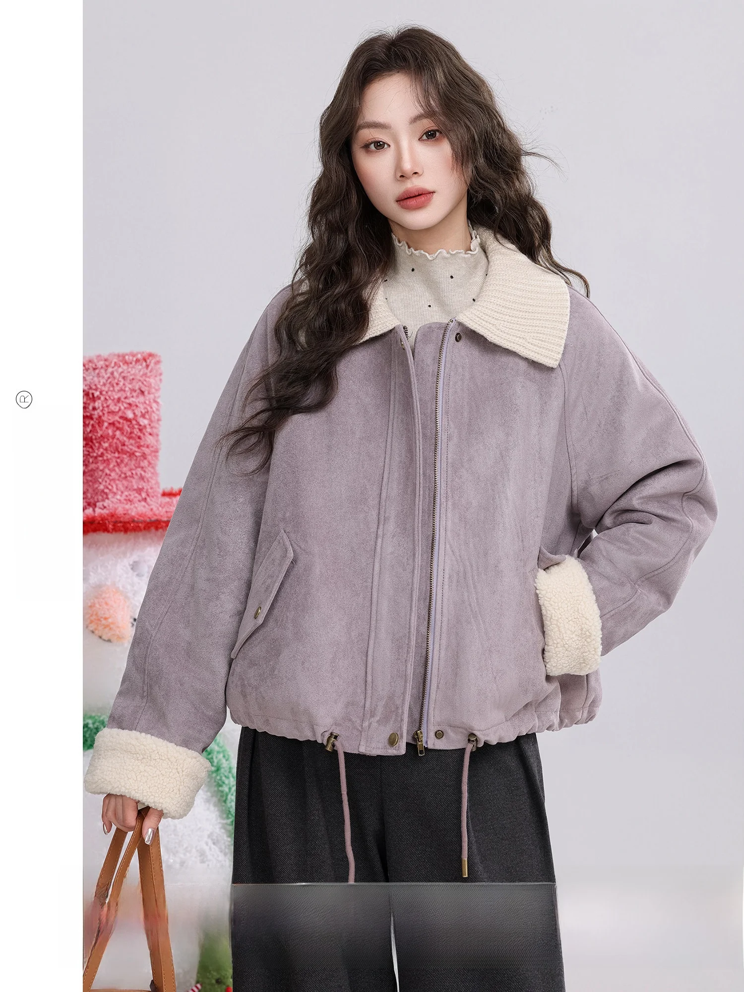 

Ретро-куртка женская зимняя новая модель, теплая, свободного кроя, с флисовой подкладкой, вязаным воротником, длинными рукавами и застежкой-молнией, фиолетовая, с контрастными вставками