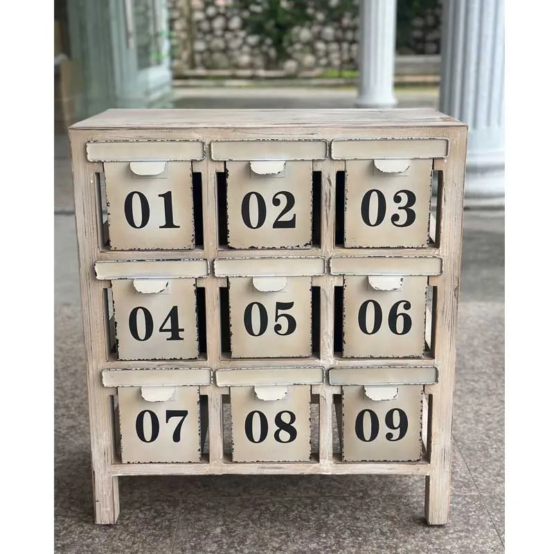 Rustic Numbered Dra…