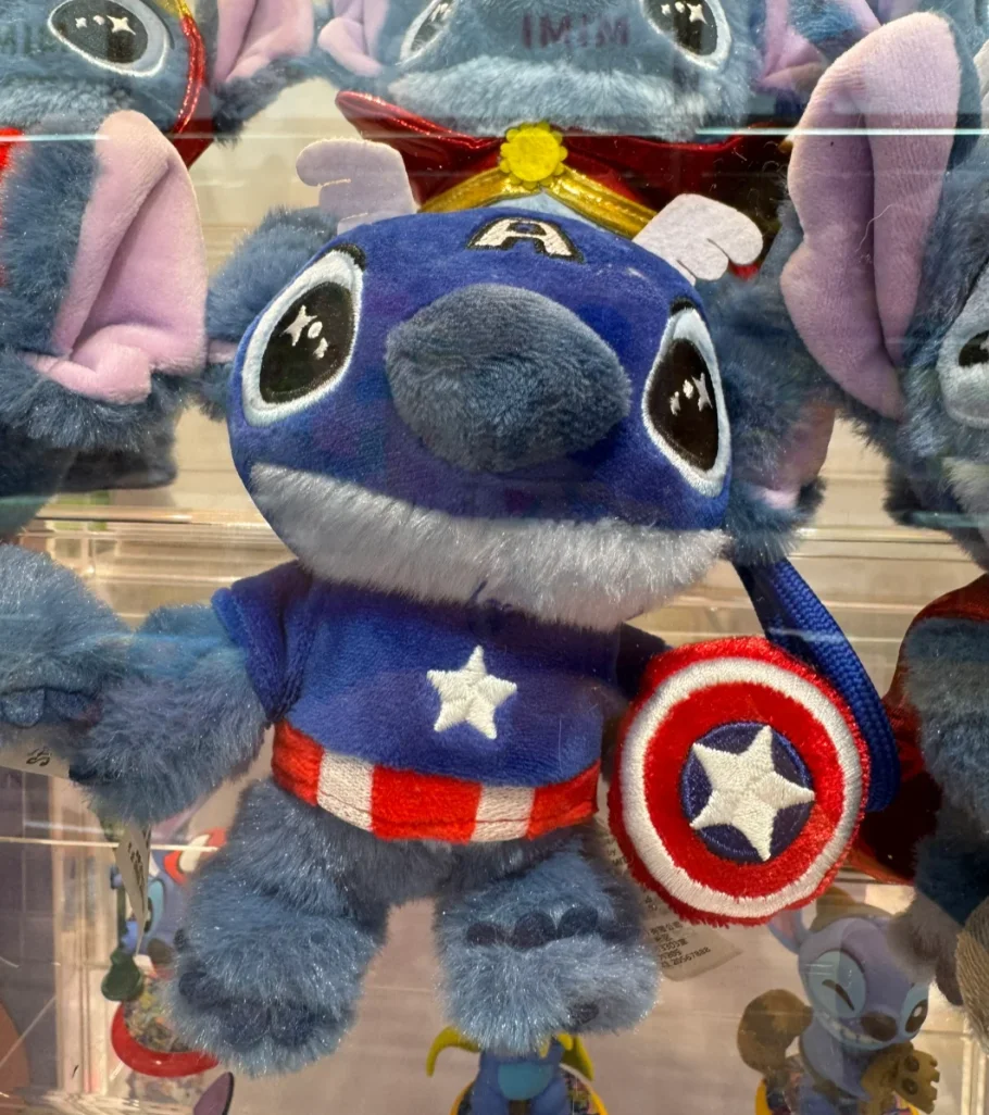 

В наличии подлинные горячие игрушки Stitch Cosbi Most Want To Become Series слепая коробка супергерой кулон брелок стежка подарок для мальчиков и девочек